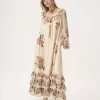 Langes Kleid mit eckigem Ausschnitt und Rüschen aus Crêpe de Chine Langes Kleid mit eckigem Ausschnitt und Rüschen aus Crêpe de Chine