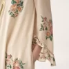 Langes Kleid mit eckigem Ausschnitt und Rüschen aus Crêpe de Chine Langes Kleid mit eckigem Ausschnitt und Rüschen aus Crêpe de Chine