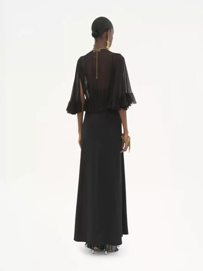 Langes Kleid mit V-Ausschnitt aus Crêpe-Satin Langes Kleid mit V-Ausschnitt aus Crêpe-Satin