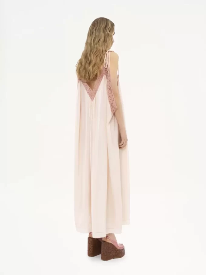 Langes Unterkleid aus Habotai-Seide und Spitze Langes Unterkleid aus Habotai-Seide und Spitze