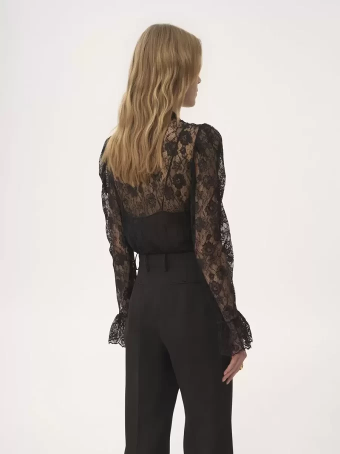 Lavallière-Top mit Puffärmeln aus floralem Spitzen-Jacquard Lavallière-Top mit Puffärmeln aus floralem Spitzen-Jacquard