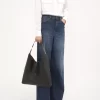 Marcie Hobo-Tasche aus genarbtem Leder Marcie Hobo-Tasche aus genarbtem Leder