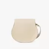 Marcie Satteltasche aus genarbtem Leder Marcie Satteltasche aus genarbtem Leder