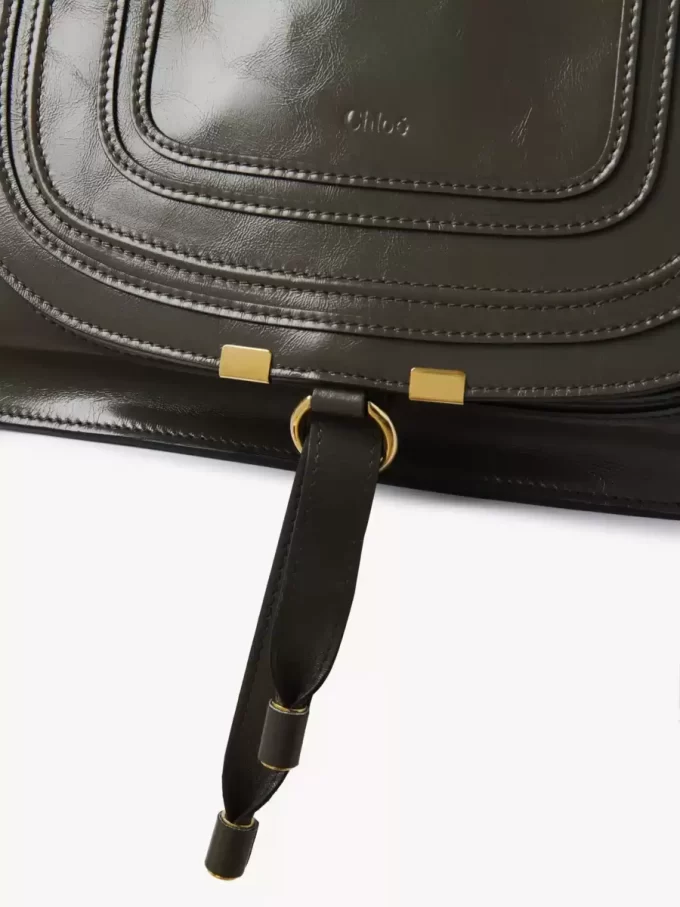 Marcie Tasche aus glänzendem Leder Marcie Tasche aus glänzendem Leder