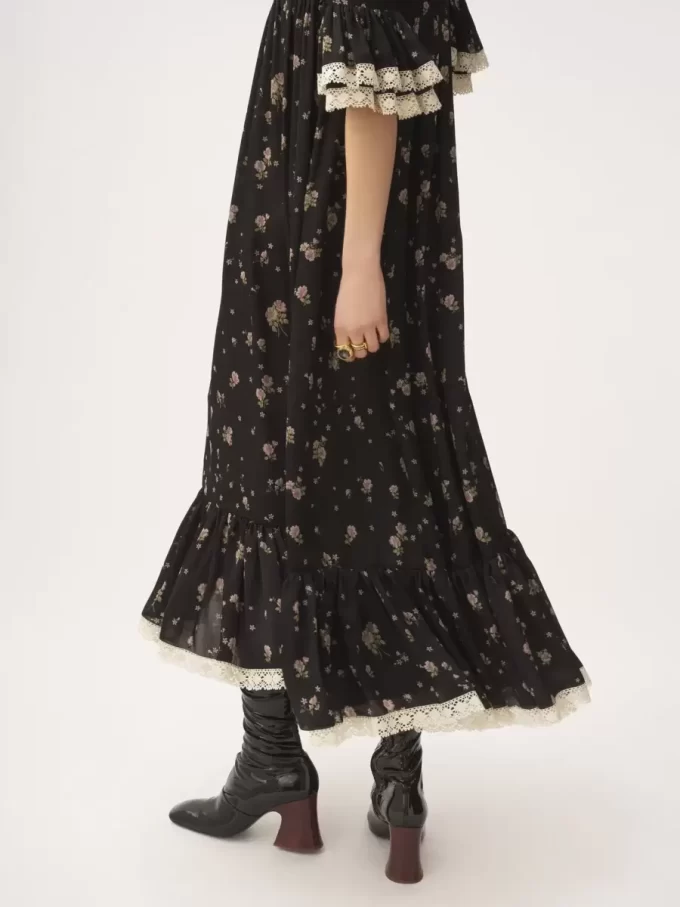 Midikleid mit U-Ausschnitt aus Seidencharmeuse und Spitze
