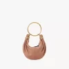Mini Bracelet Hobo Bag aus genarbtem Leder Mini Bracelet Hobo Bag aus genarbtem Leder