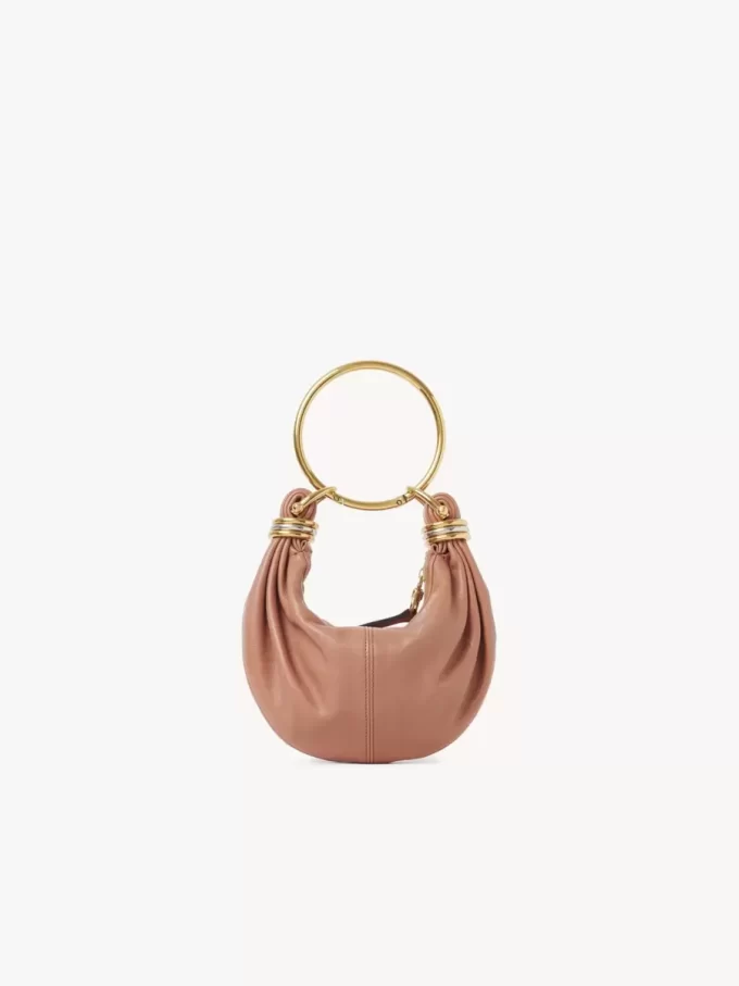 Mini Bracelet Hobo Bag aus genarbtem Leder Mini Bracelet Hobo Bag aus genarbtem Leder