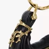Mini Bracelet Hobo Bag aus genarbtem Leder Mini Bracelet Hobo Bag aus genarbtem Leder