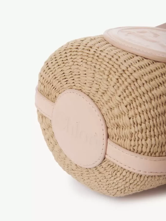 Mini-Medaillenkorb mit Pferden aus Naturfasern Mini-Medaillenkorb mit Pferden aus Naturfasern