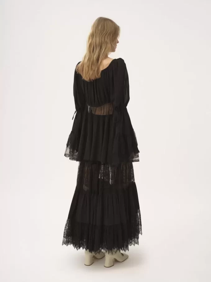 Oberteil mit U-Ausschnitt und Puffärmeln aus Seidengeorgette und Spitze Oberteil mit U-Ausschnitt und Puffärmeln aus Seidengeorgette und Spitze