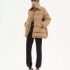 Pufferjacke mit hohem Kragen aus glänzendem Nylon Pufferjacke mit hohem Kragen aus glänzendem Nylon
