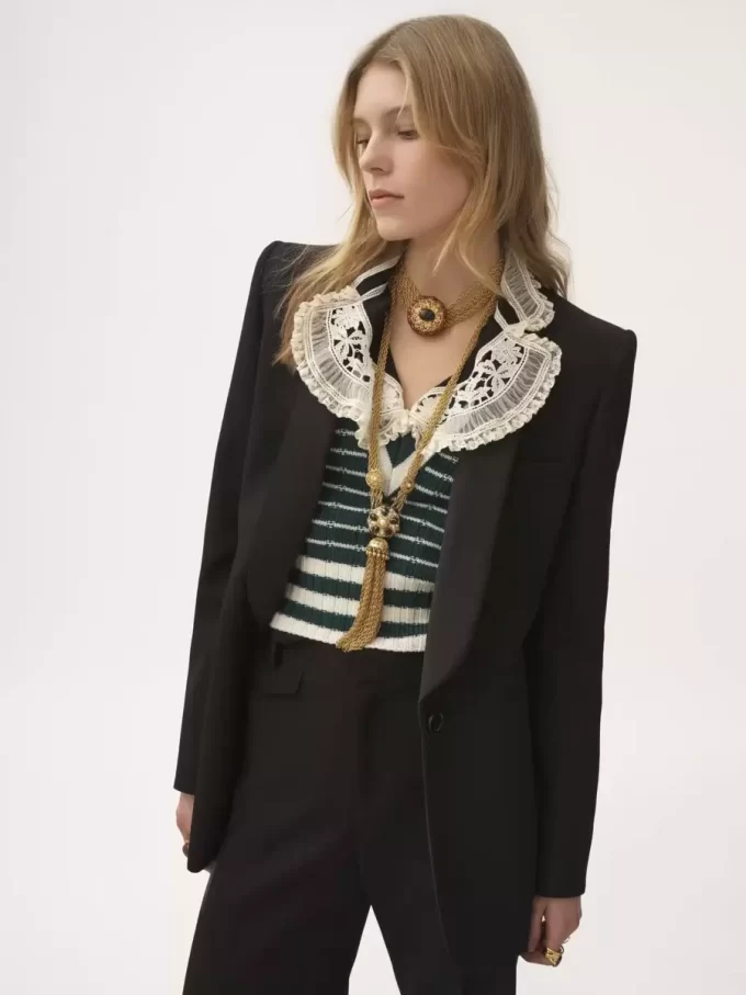 Smokingjacke aus Grain-de-Poudre-Wolle Smokingjacke aus Grain-de-Poudre-Wolle