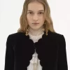 Spencer-Jacke mit Wellenkante aus Samt Spencer-Jacke mit Wellenkante aus Samt