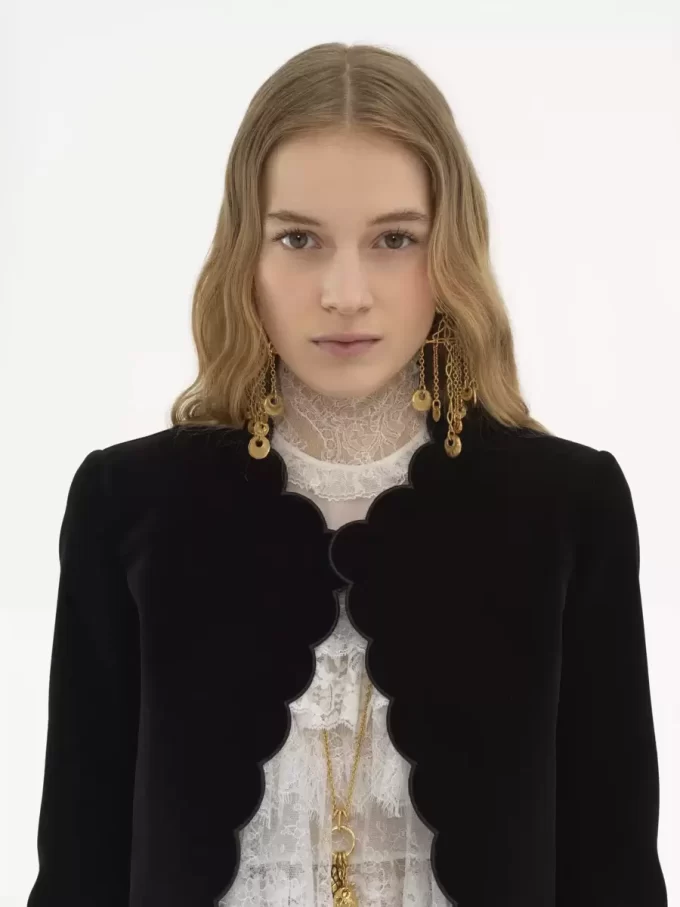 Spencer-Jacke mit Wellenkante aus Samt Spencer-Jacke mit Wellenkante aus Samt