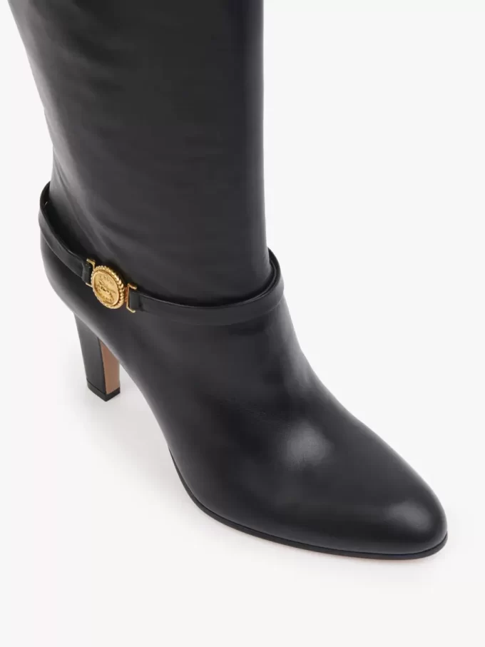 Stiefel Eve mit Absatz Stiefel Eve mit Absatz