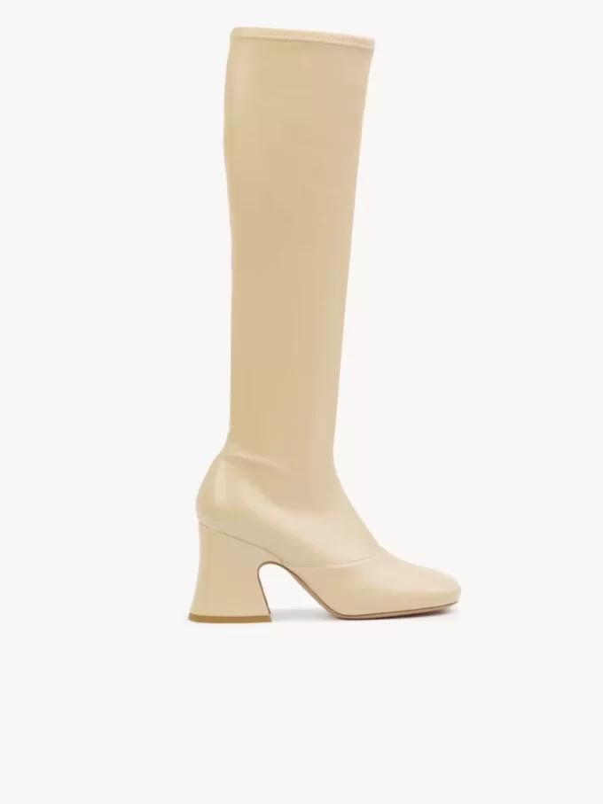 Stiefel mit Absatz von Janis Stiefel mit Absatz von Janis