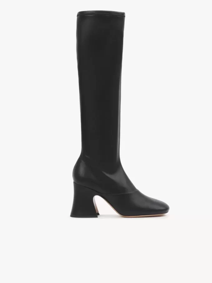 Stiefel mit Absatz von Janis Stiefel mit Absatz von Janis