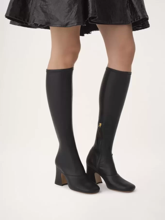 Stiefel mit Absatz von Janis Stiefel mit Absatz von Janis
