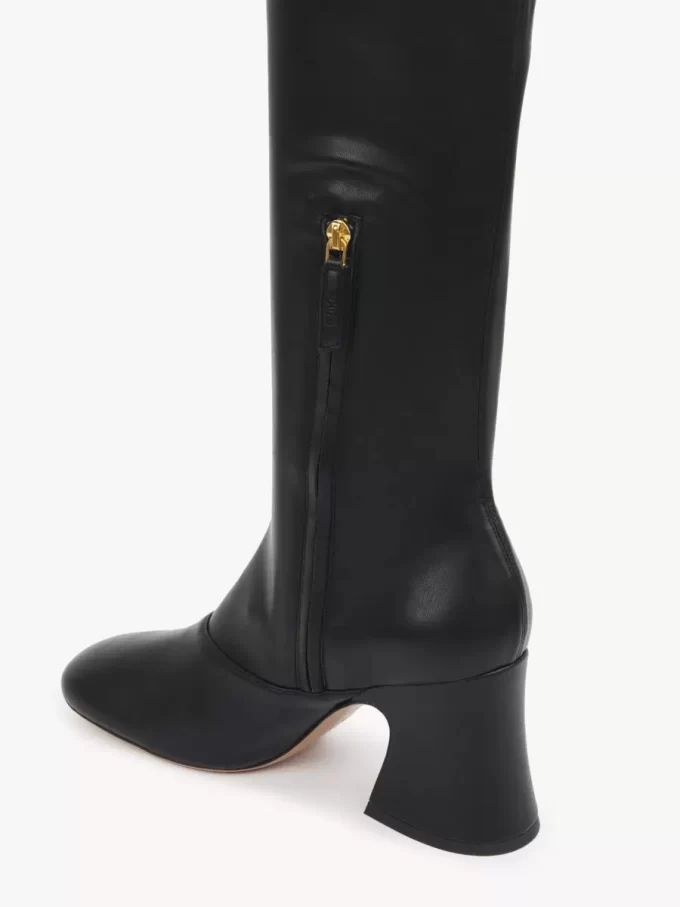 Stiefel mit Absatz von Janis Stiefel mit Absatz von Janis