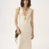 Säulenkleid mit Flügelärmeln aus gewaschenem Seidensatin und Spitze Säulenkleid mit Flügelärmeln aus gewaschenem Seidensatin und Spitze
