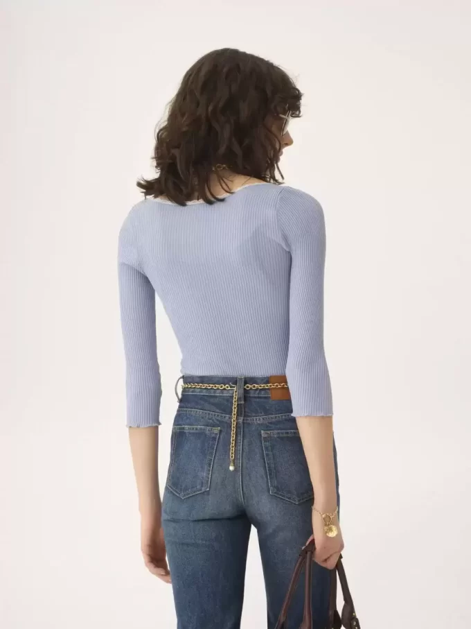Taillierter Cardigan aus Baumwolle mit U-Ausschnitt Taillierter Cardigan aus Baumwolle mit U-Ausschnitt