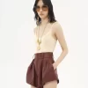Tanktop mit dünnen Trägern aus superfeinem Wollstrick Tanktop mit dünnen Trägern aus superfeinem Wollstrick