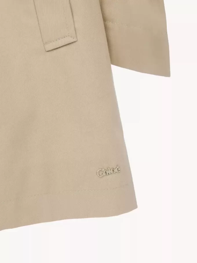 Trenchcoat mit Kapuze Trenchcoat mit Kapuze