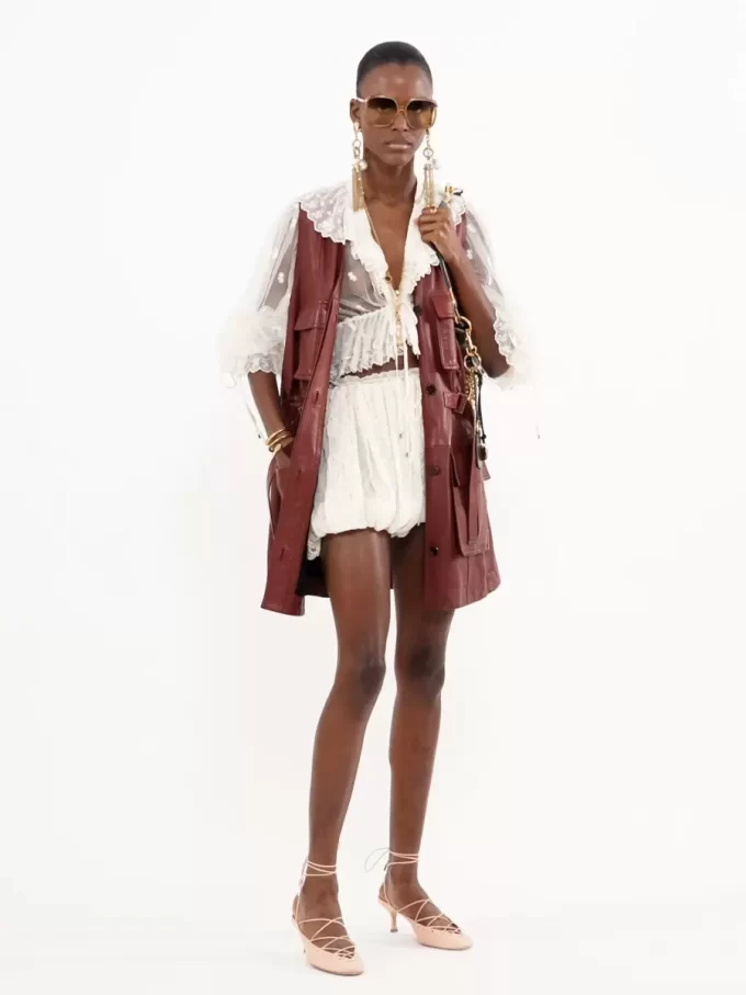 Mini-Bloomer-Shorts aus Seidenmousseline mit floraler Spitze Mini-Bloomer-Shorts aus Seidenmousseline mit floraler Spitze