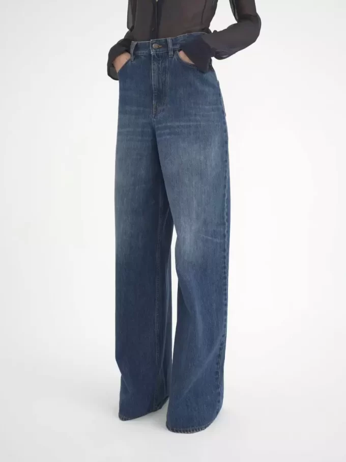 Weite Jeans aus Denim Weite Jeans aus Denim