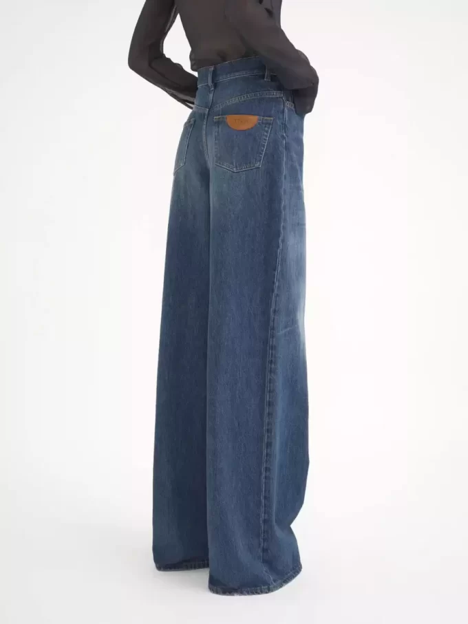 Weite Jeans aus Denim Weite Jeans aus Denim