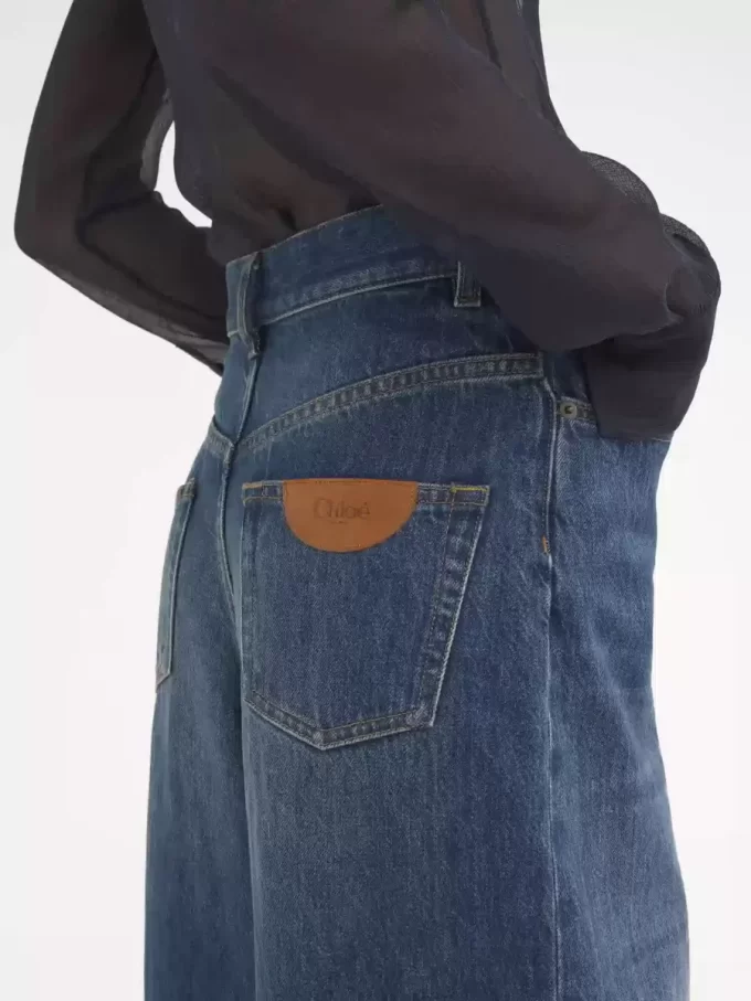 Weite Jeans aus Denim Weite Jeans aus Denim